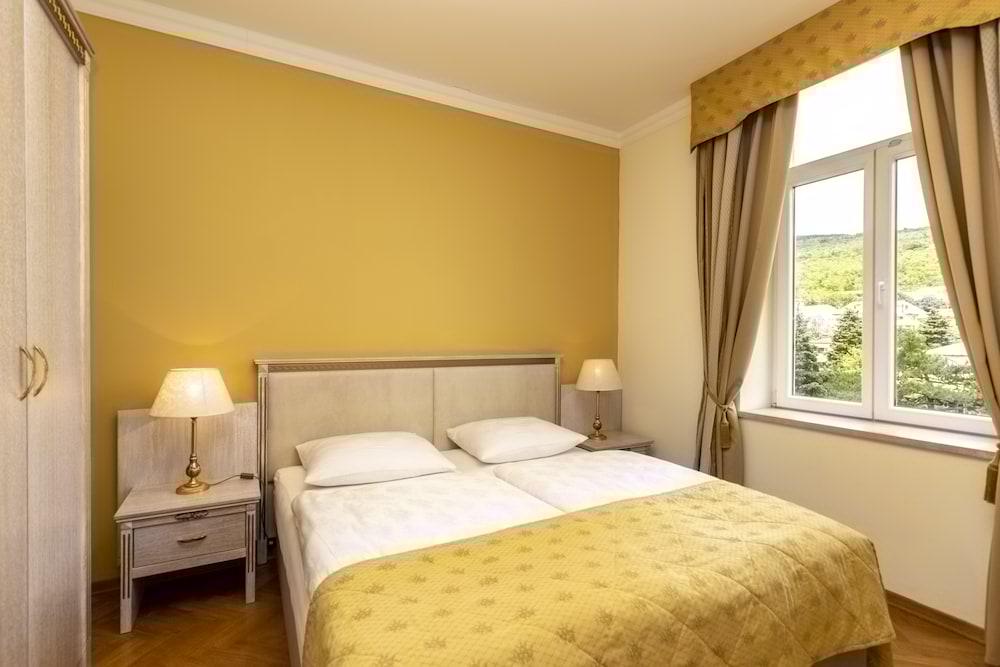 Hotel Kvarner Palace Crikvenica Exterior foto