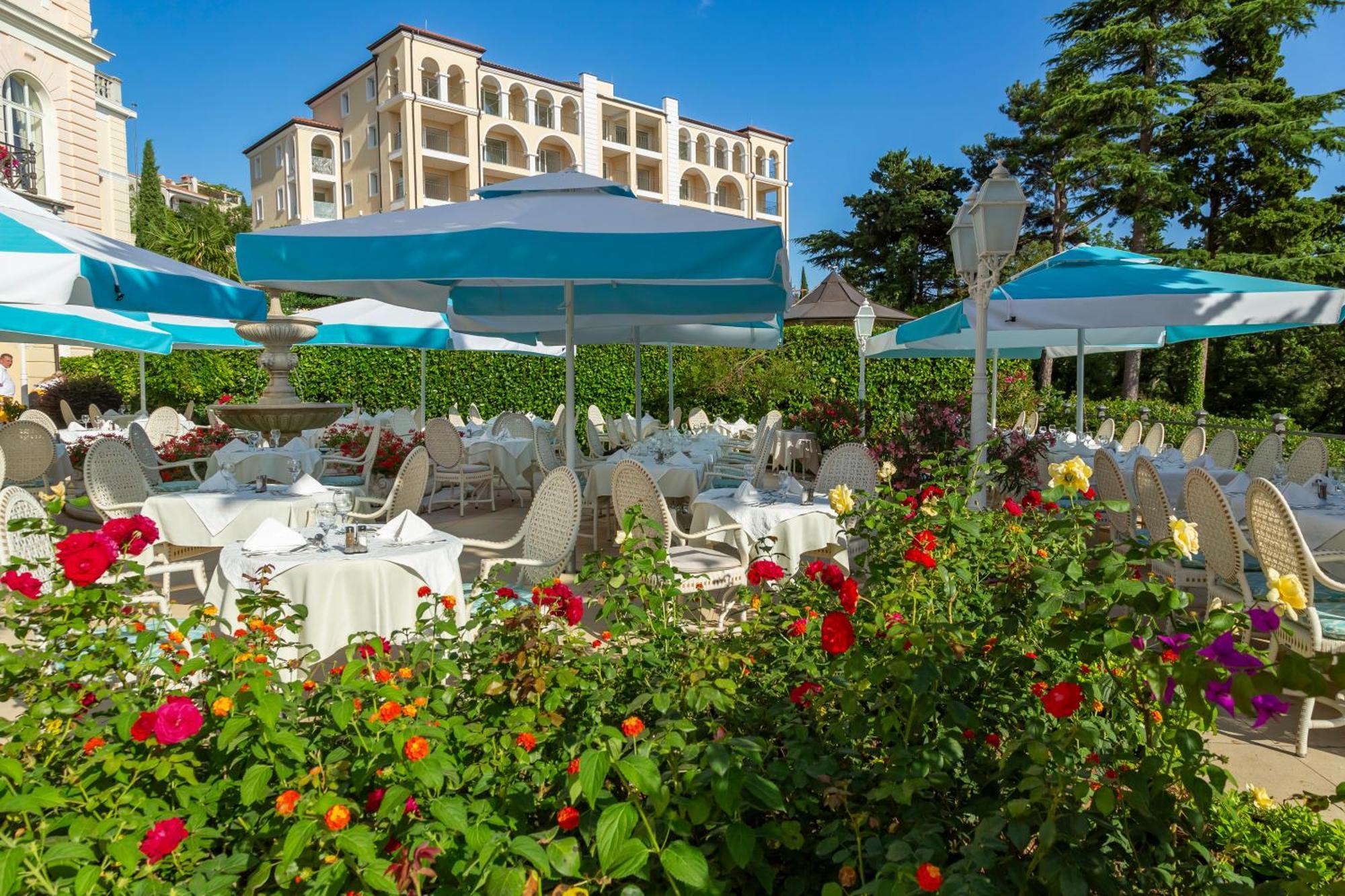 Hotel Kvarner Palace Crikvenica Exterior foto