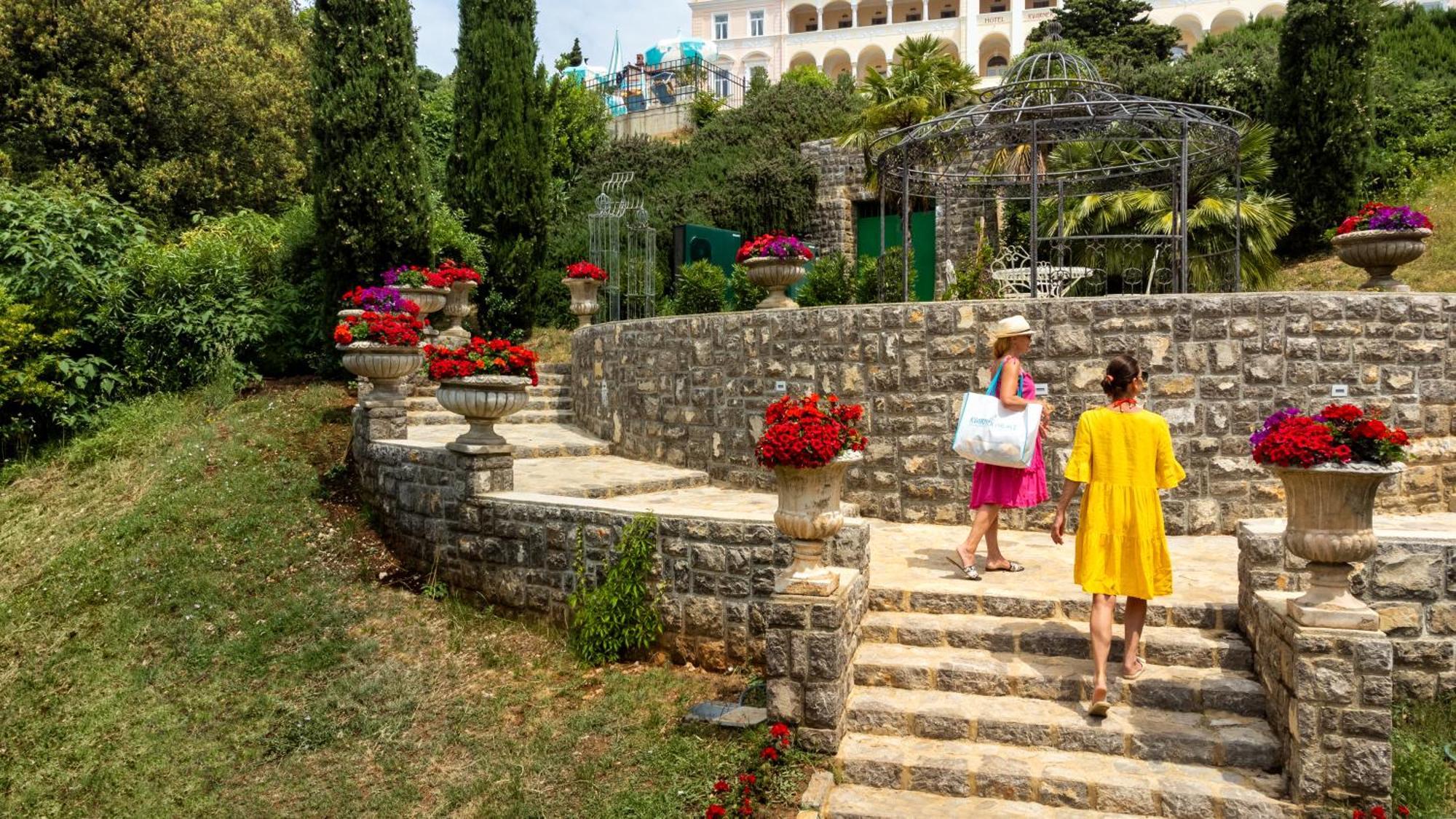 Hotel Kvarner Palace Crikvenica Exterior foto